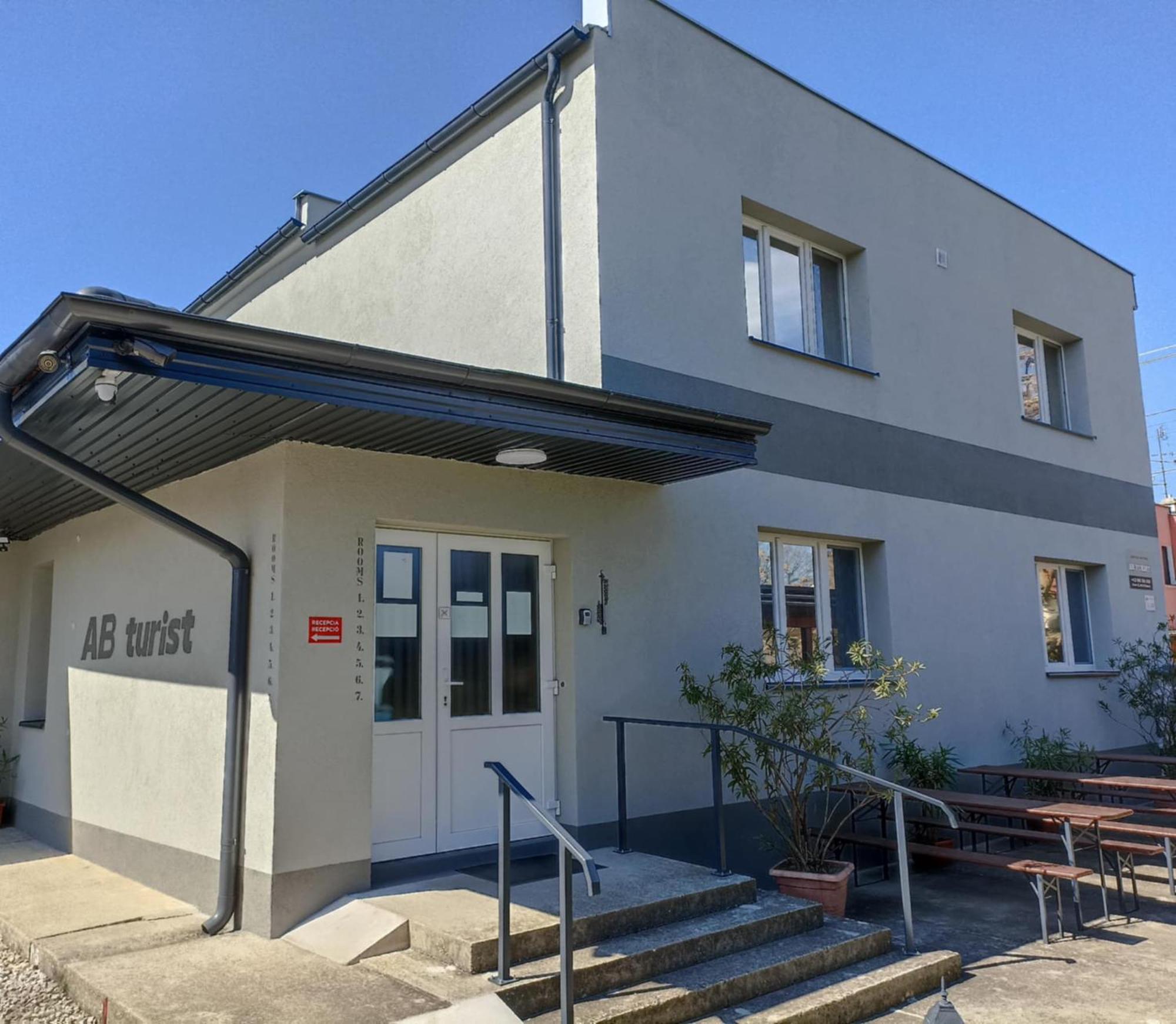 Abturist Penzion Štúrovo Buitenkant foto
